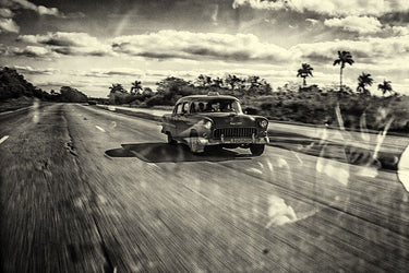 Canvas Art Print Taxi Havana Photography subject by Morishige Koji Fine Art Print quality